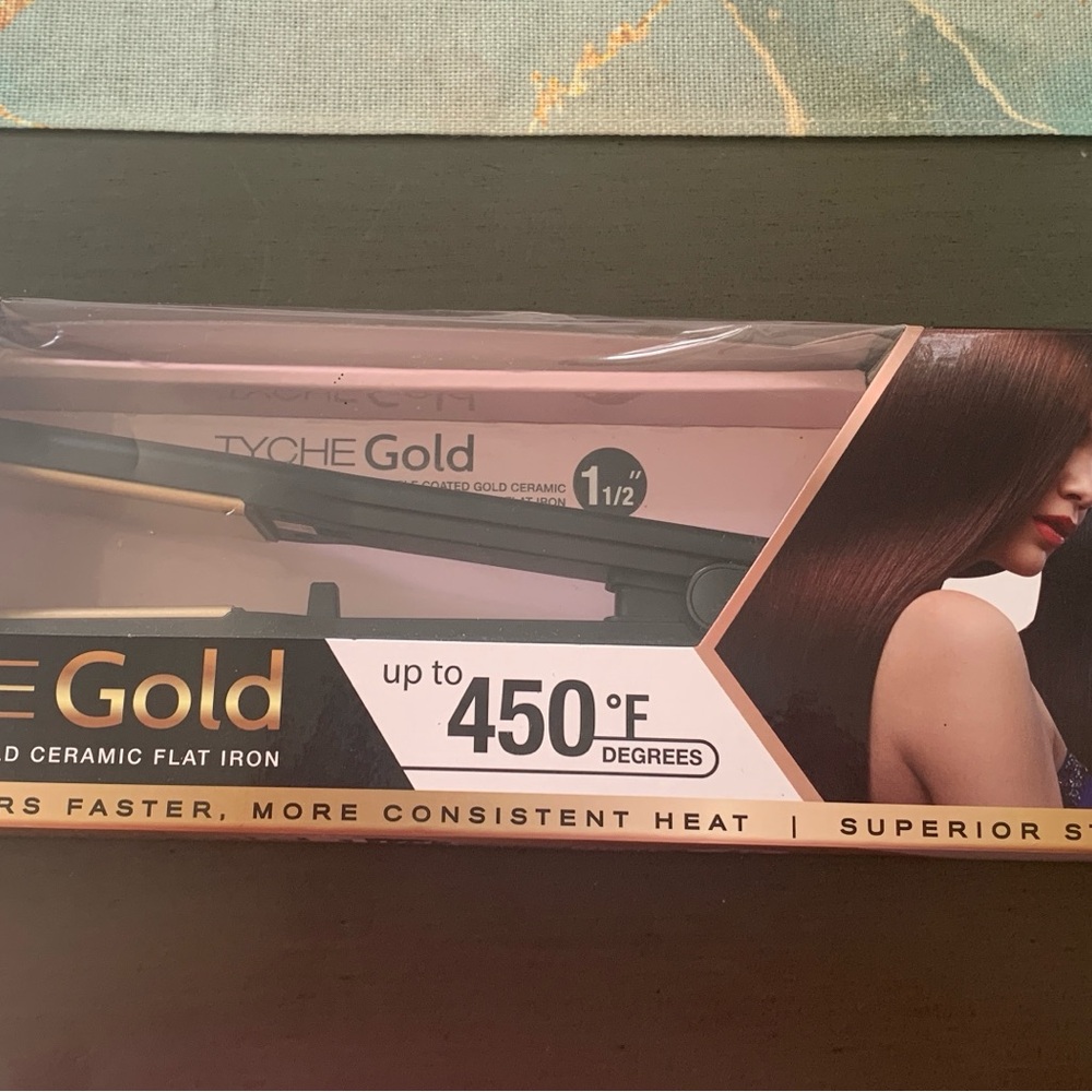 Tyche Black and Gold Ceramic Hair Straightener